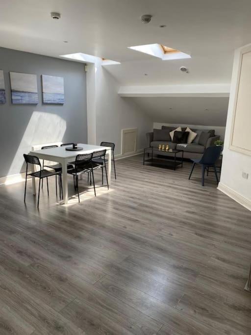 Deluxe Duplex Talbot St Sleeps 8 * Dublin